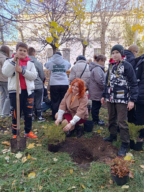 В Иванове появилась аллея агроклассников